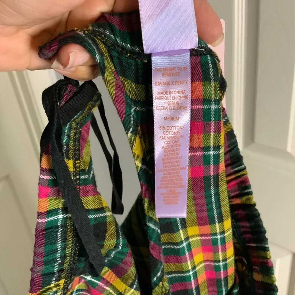 Savage Fenty By Rihanna Sleepwear Tied Up Tartan Open Back Pants Plaid M NWT - Picture 5 of 7